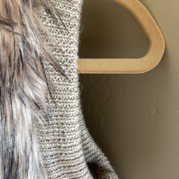 Rebecca Taylor Faux Fur Vest Size S NWT - Picture 3 of 5